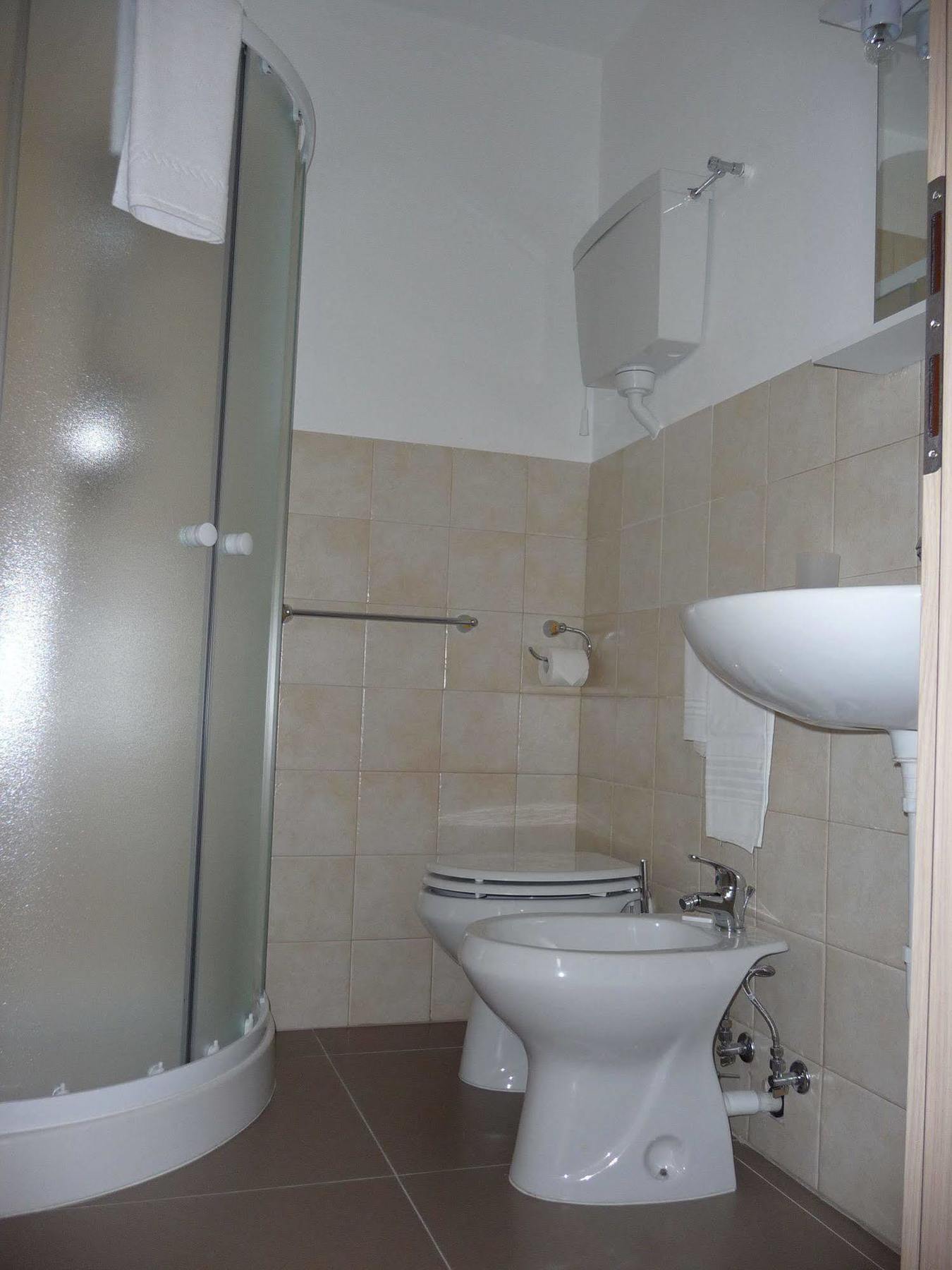 Hotel Cantore Генуа Екстериор снимка